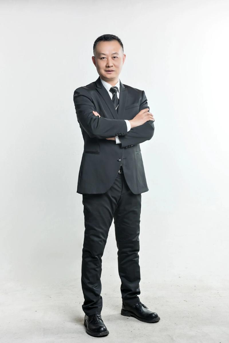 陈湃弥 视觉与舞美负责人